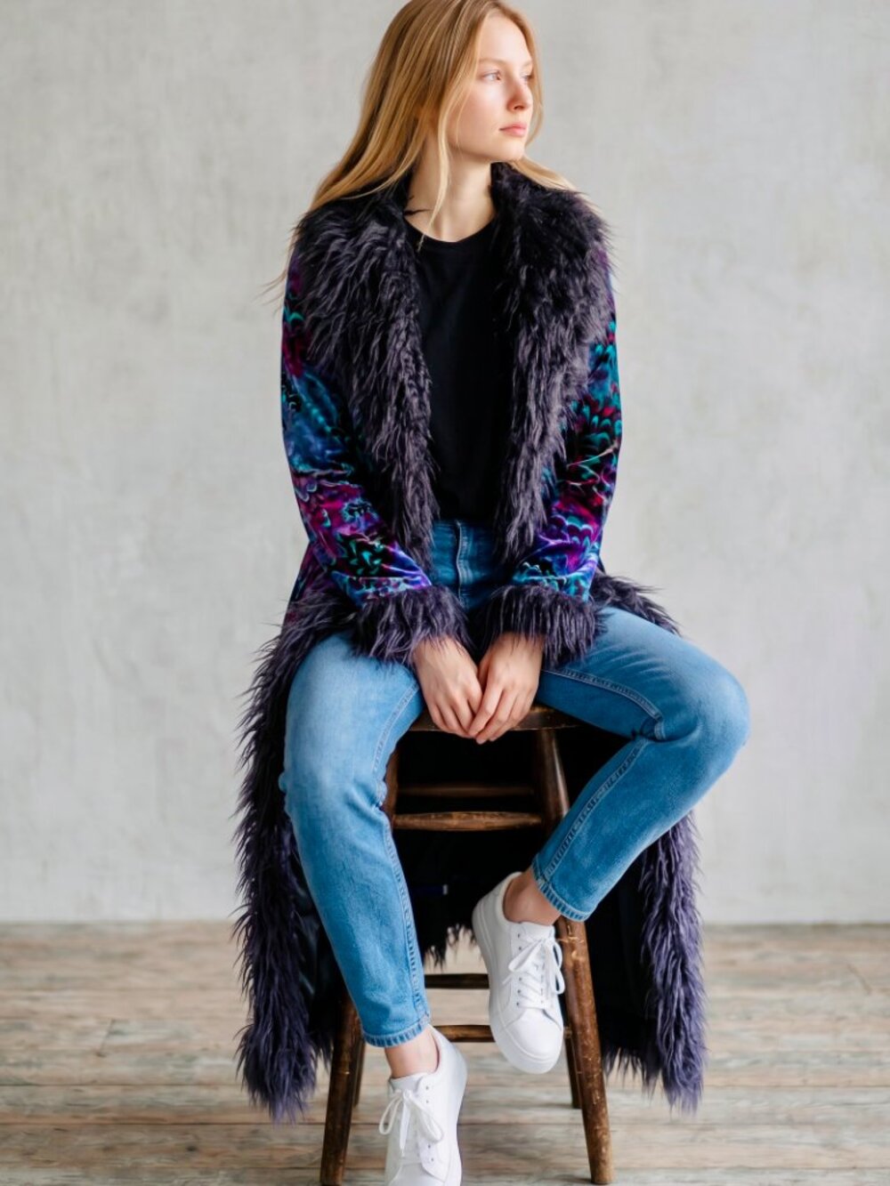 ✨ Rare Vintage Betsey Johnson Velvet Faux Fur Duster Coat - Late 1990s ✨ - Picture 2 of 7
